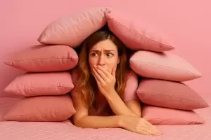 Why Your Aura Might Be Broadcasting “Do Not Disturb” Instead of “Book Me Now”